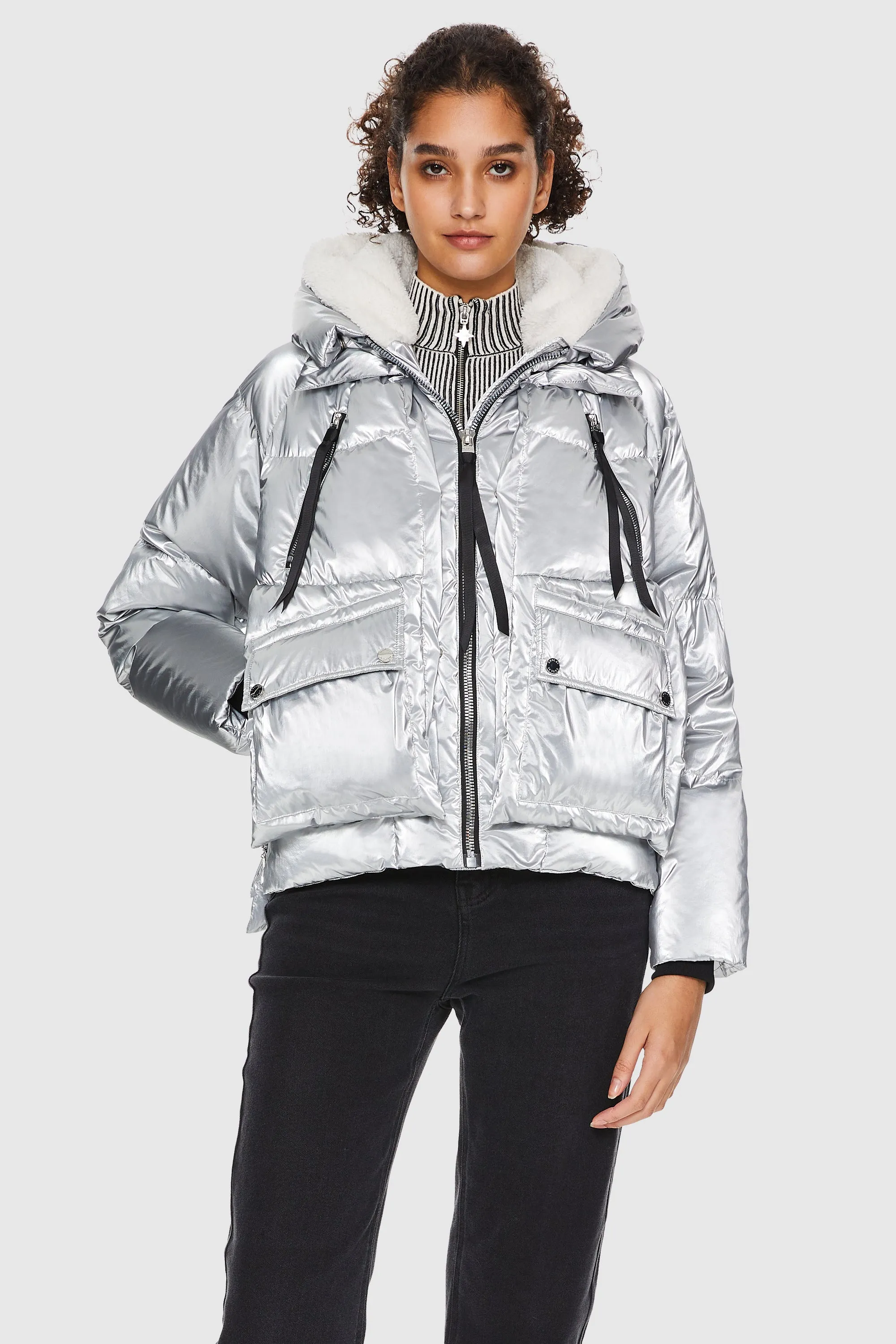 092 Cosmos Cropped Metallic Down Jacket