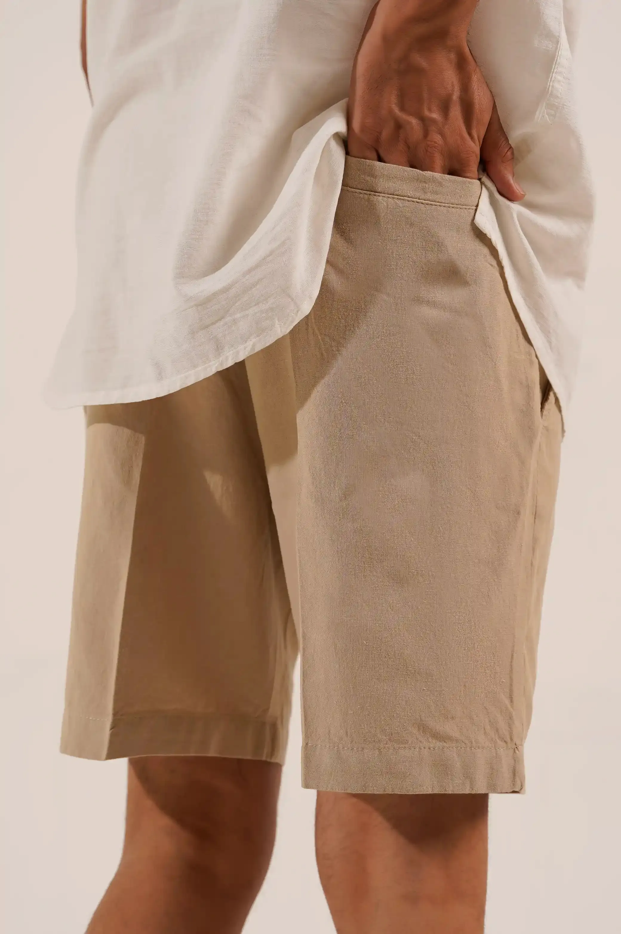 DRAWSTRING LINEN SHORTS