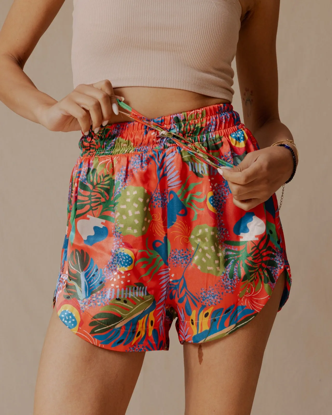 Festive Botanical Shorts Hot Red