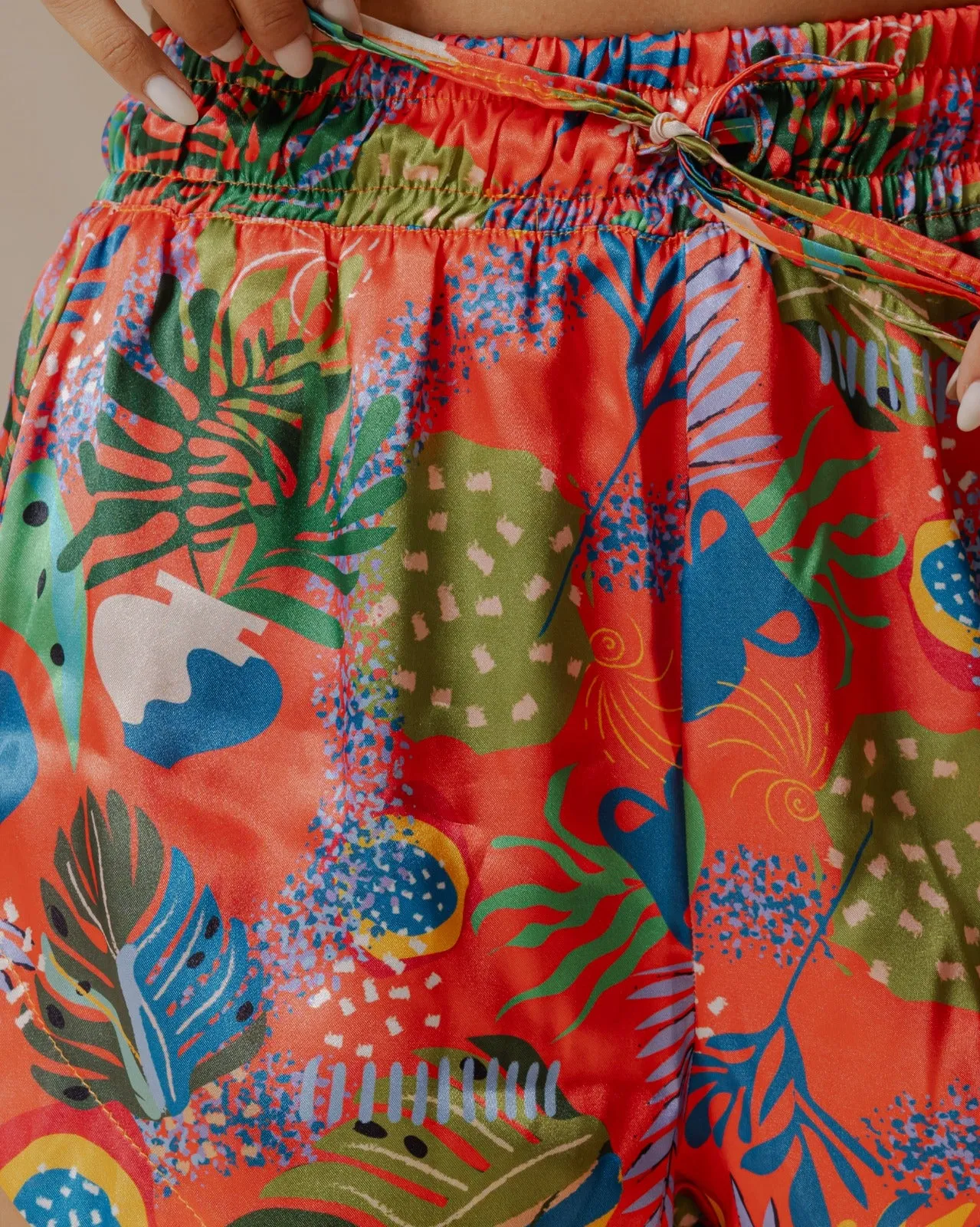 Festive Botanical Shorts Hot Red