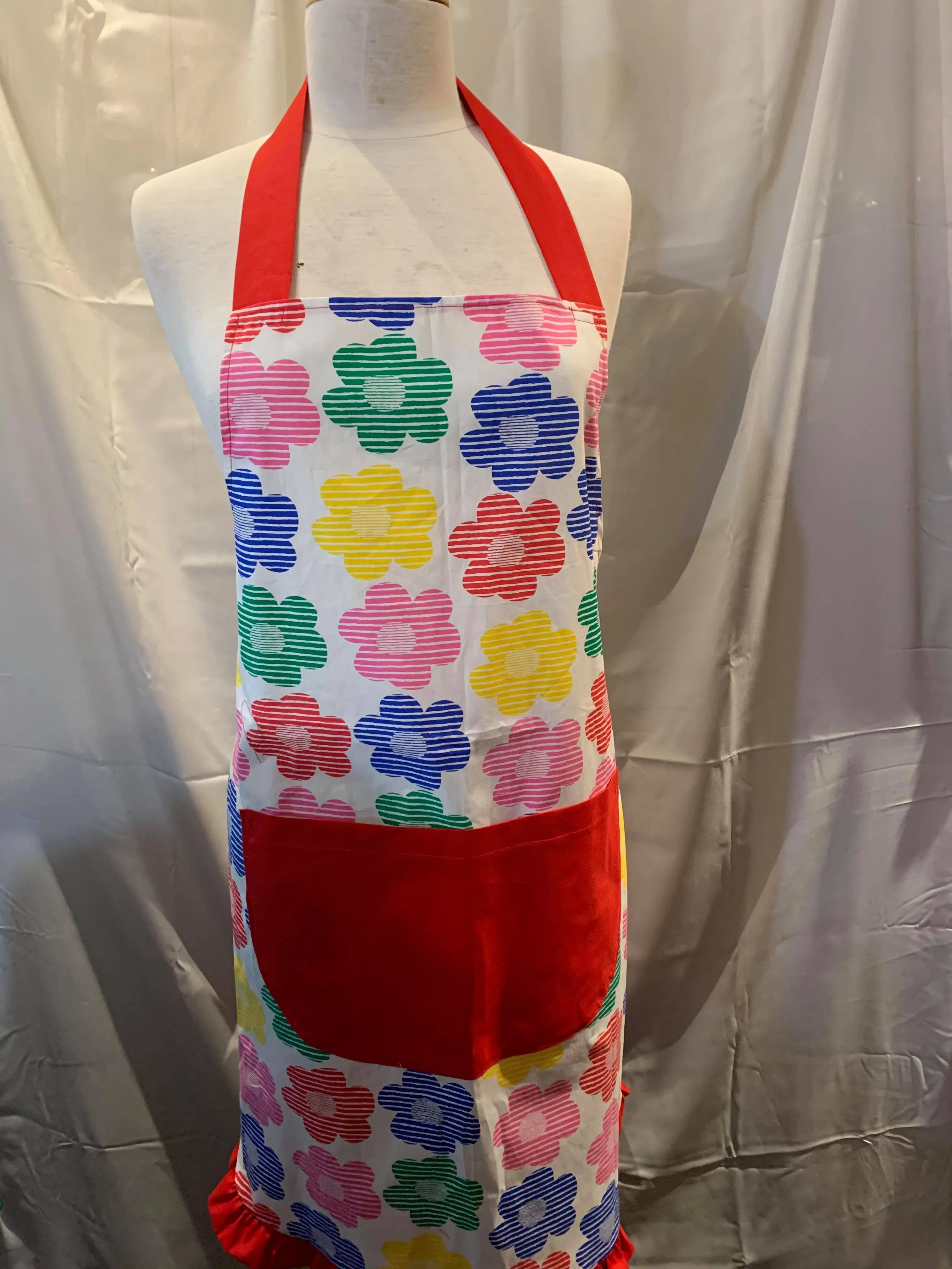 Floral Apron With Red Pocket One Size Style AP04