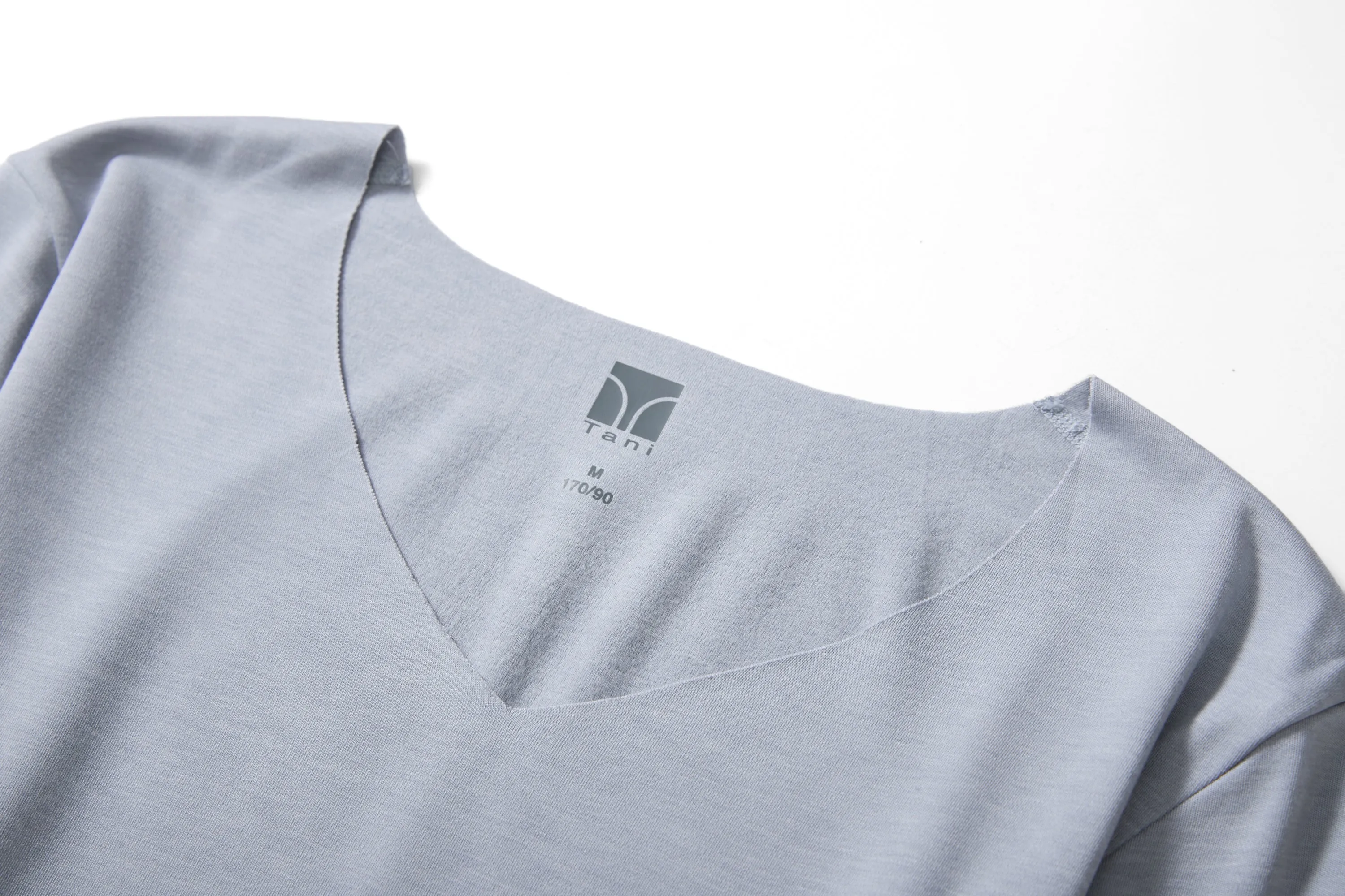 Superwarm Seamless V Neck Thermal Top